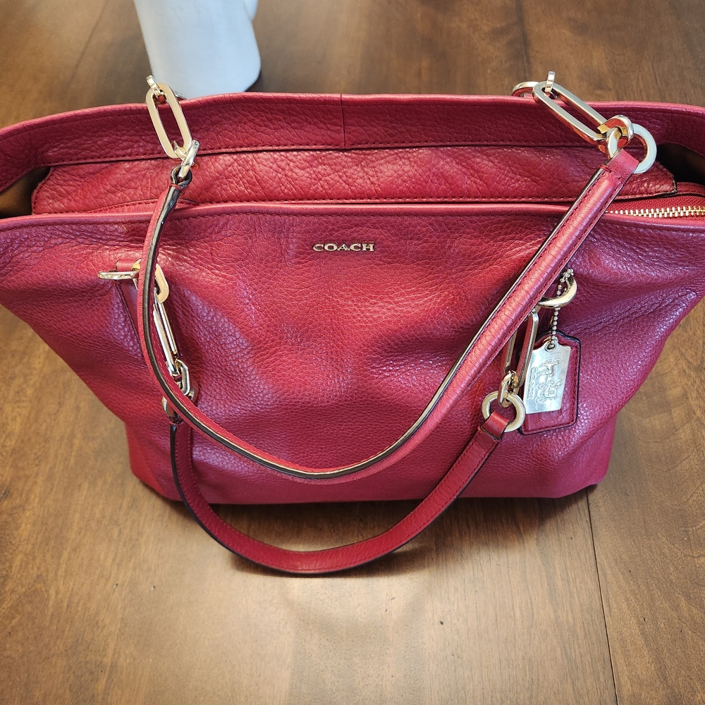 Coach Pebbled Leather Tote in Berry Pink/Dark Red with Gold Hardware - Picture 11 of 12